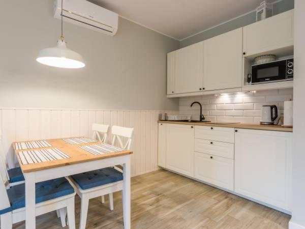 Apartamenty Zarnowska Apartment *